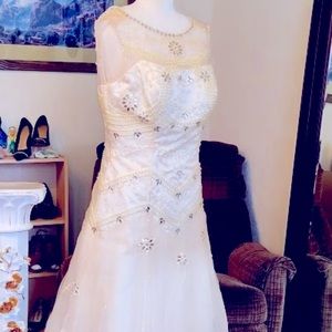 BHLDN Cate Ivory beaded layered Wedding Gown